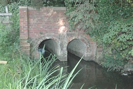 Photo:An example of 19th-century brickwork, this bridge channels the outfall water, which feeds the pump inlet and carries on to join the Great Stour.
